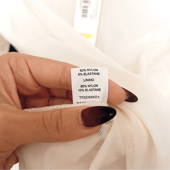 MESHKI | WHITE BLAIRE LONG SLEEVE MESH BODYSUIT (BRAND NEW WITH TAGS) - Picture 4 of 5